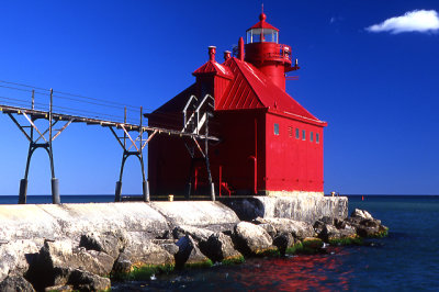 Sturgeon Bay Lighthouse.jpg