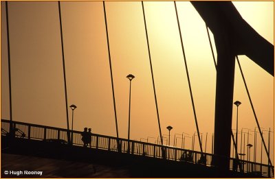 SPAIN - SEVILLE - A BRIDGE OVER THE RIVER GUADALQUIVIR