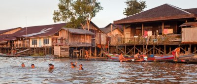 Pankalang Bun - kids in the river