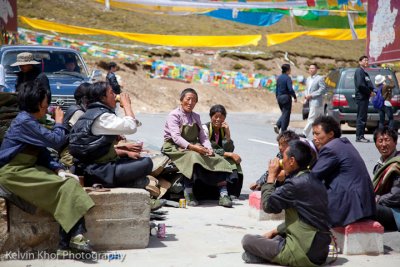 A group of pilgrims on their way to Lhasa, Milha Pass