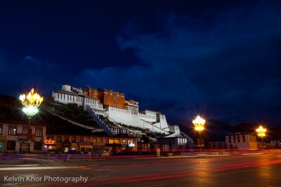 Potala Palace (night view)