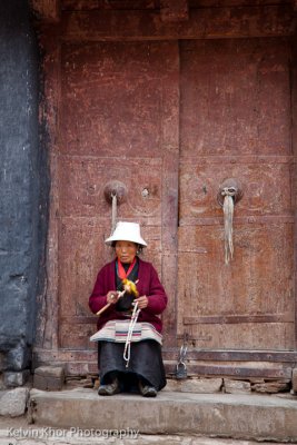 Tibetan Worshiper (Pelkor Chode Monastery)