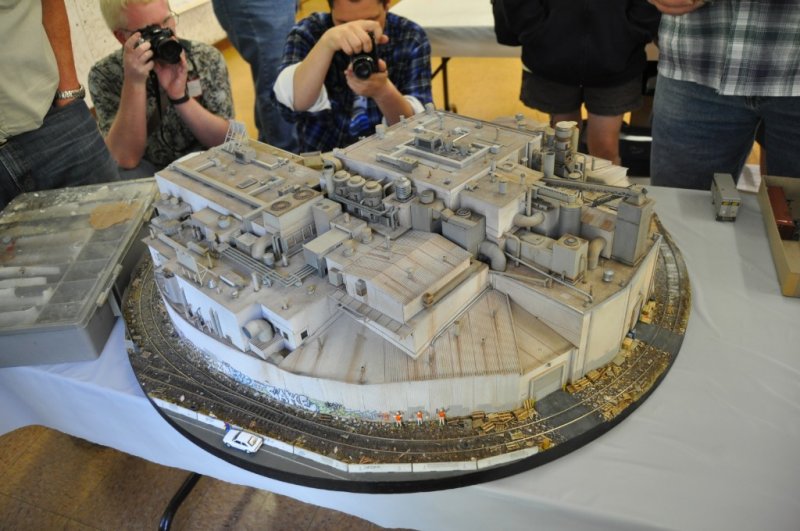 Greg Malinowskis now famous Bay Freight layout. Just 36 diameter!