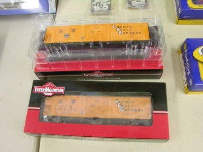Raffle Prizes from Intermountain Railway Co: Newly released HO 57' PFE R-70-20 Reefers.  Thank you Intermountain Railway Co.