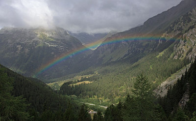 Rainbow after Maloja to Italy