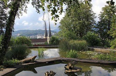 Small ponds and the Hofkirche