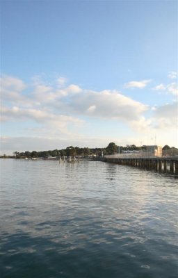 10-07-05-0099 (Large).jpg
