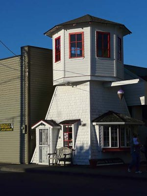 IceCream Ligthouse