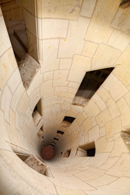 Stair well 