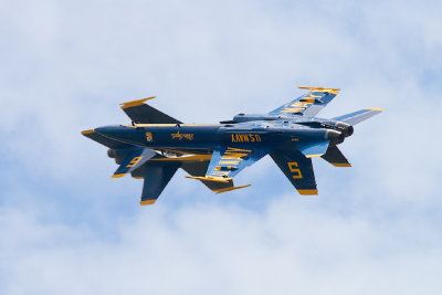 Blue Angels - Close Pass