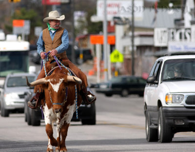 Who has the right-of-way in Texas?