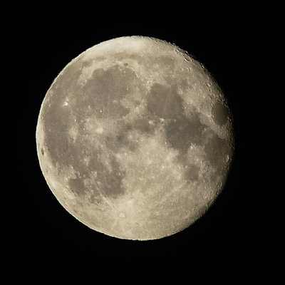 slightly better moon than usual attempts, handheld, don't know why I can never be bothered setting up tripod at 3am