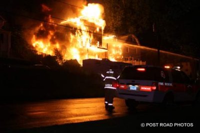 20100622-milford-conn-house-fire-55-edgefield-ave-pic-06.JPG