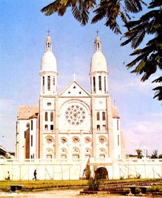 Cathedrale Port au Prince.jpg