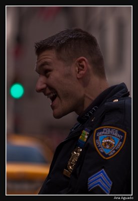 5th Ave - Policeman