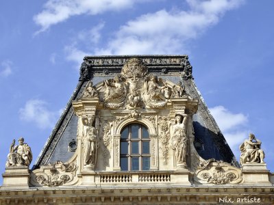 Louvre Toit.jpg