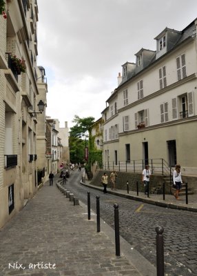 Montmartre Rue.jpg