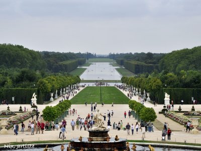 Versailles Jardin Bassin.jpg