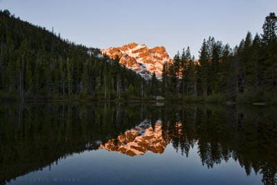 Sierra Buttes from the Sand Pond