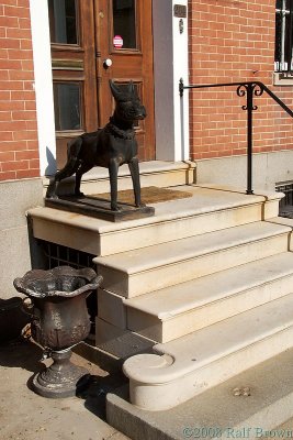 Watch Dog (Statue)