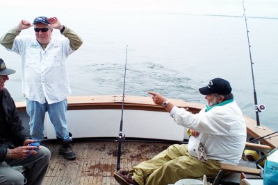 John LaSalle tells Frank that his record breaker tautog is UNOFFICIAL! 0003.jpg