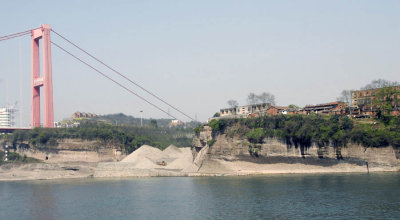 Yichang Port 6550.jpg