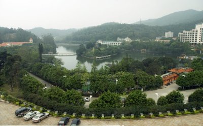 Guifeng Mt and Emerald Lake 8214.jpg