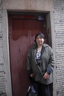 In front of my mom's old house - the Ancestral Home 8368mly.jpg