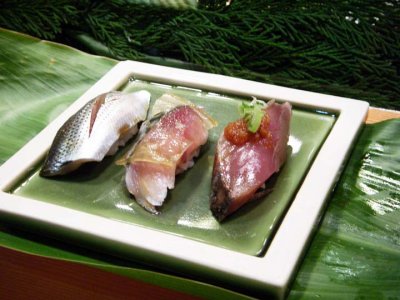 For the sushi to shine, the shari (sushi rice) must be perfect! 1983.jpg