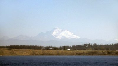 Leaving Seattle - Mount Ranier 9669.jpg