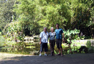 Huntington Gardens - Jojo, Maryse et Justin by a pond