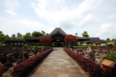 Borobudur, museum where unidentified pieces are stores