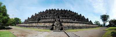 Borobudur_Panorama1.jpg