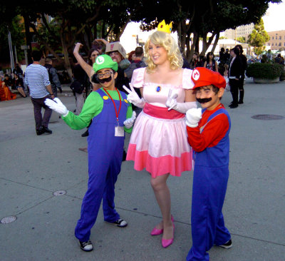 D2H_7424 Mini Mario and Luigi.jpg