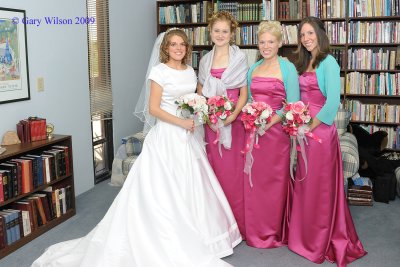 Sherbondy-Dooley/Bride and Maids in waiting room