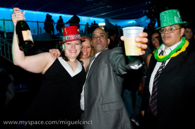 scnewyearseve08-19.jpg