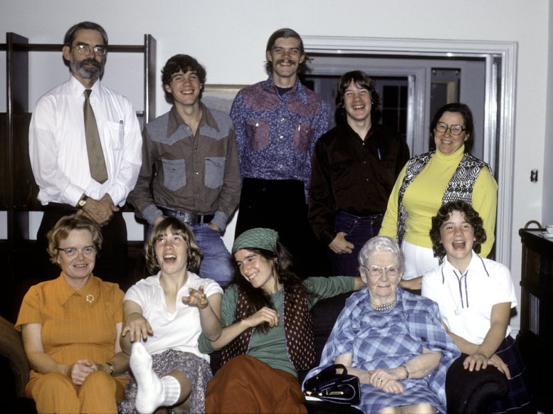 FamilyXmas1977-1024x768.jpg