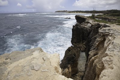 Mahalepu-Cliffs1.jpg