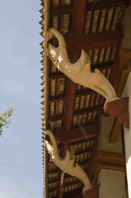 07 Wat Phomn - The Roof.jpg