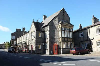 bolton_castle_and_aysgarth_falls