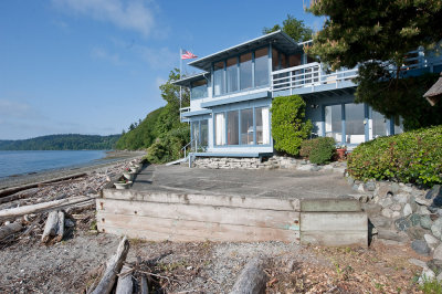 Exterior and patio on the beach