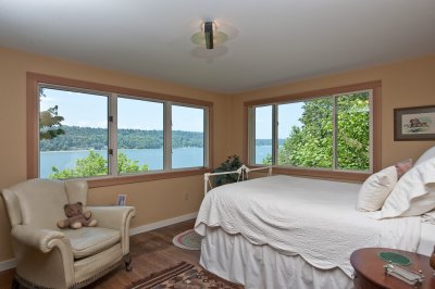 Upstairs bedroom
