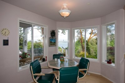 Breakfast nook