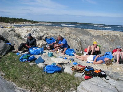 Lunch vid Uggelhällorna
