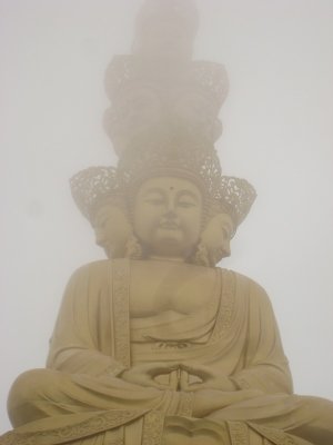 Puxian Golden Statue clouded in mist IMG_1426 .JPG