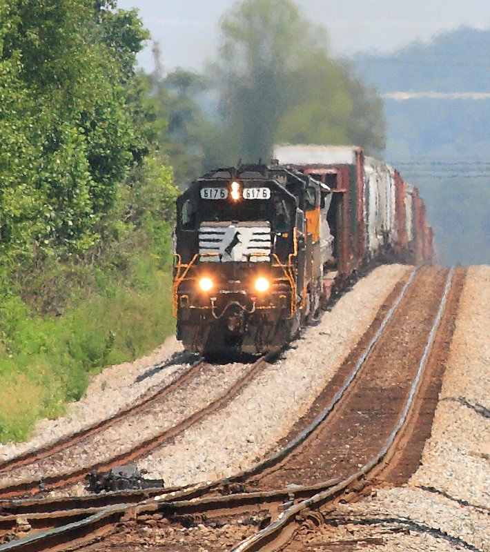 NS 143 climbing out of Oneida, TN  on a hot August day 