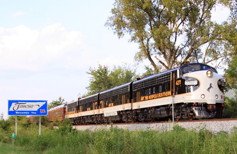 OCS 956 Crosses the TN / GA state line on the AGS 