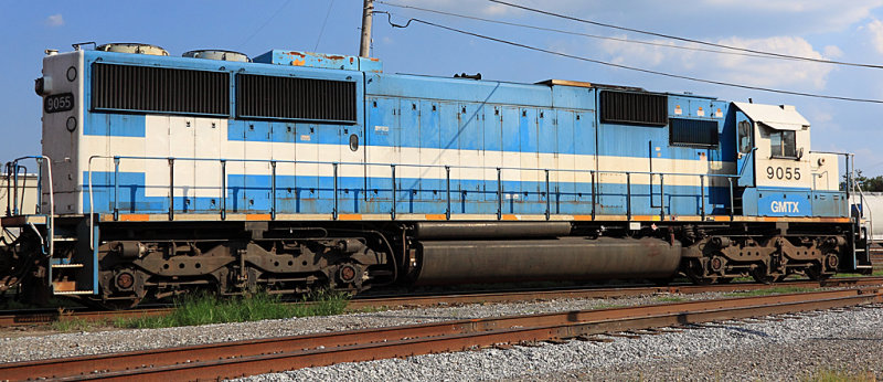 GMTX 9055, a former Oakway unit, leased to the NS