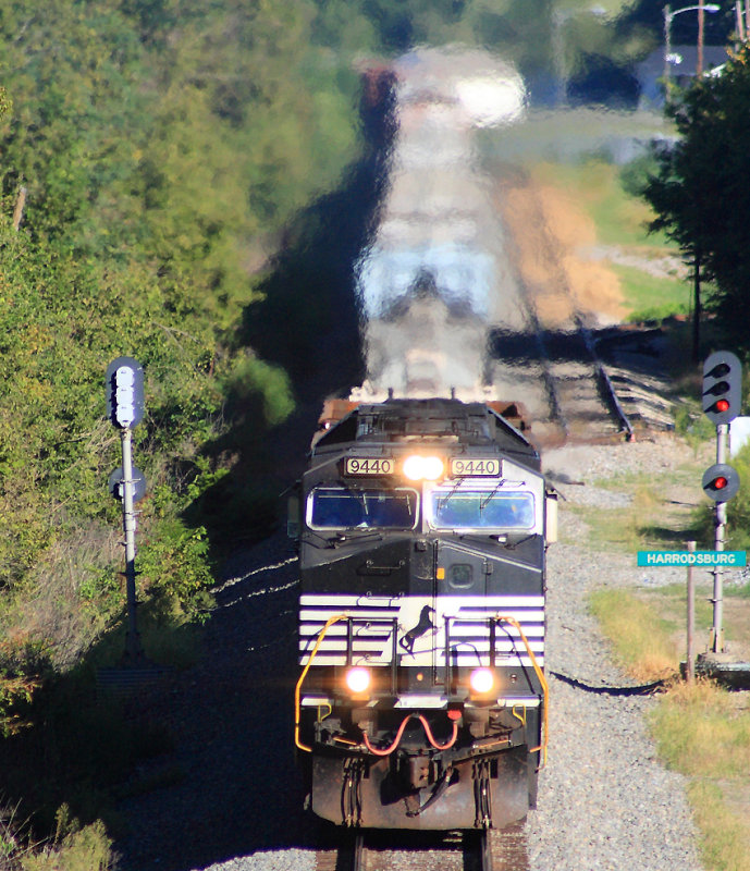 Eastbound NS 376 at East Harrodsburg 