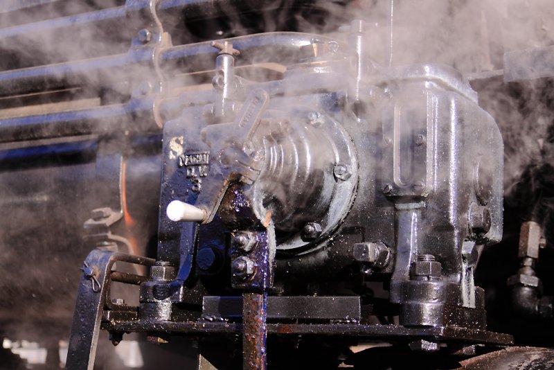 Mechanical lubricator 